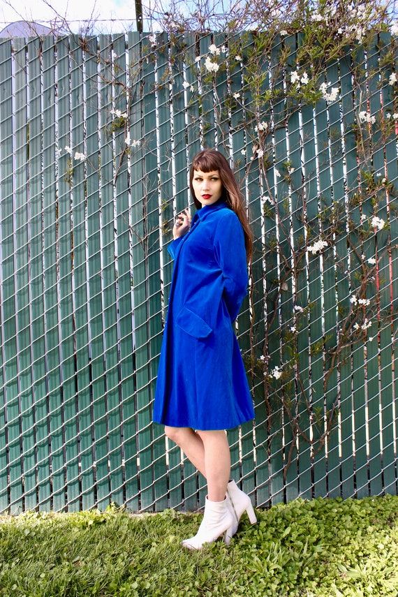 Vintage Velvet Coat/ 60s Velvet Coat/ Blue Velvet… - image 4