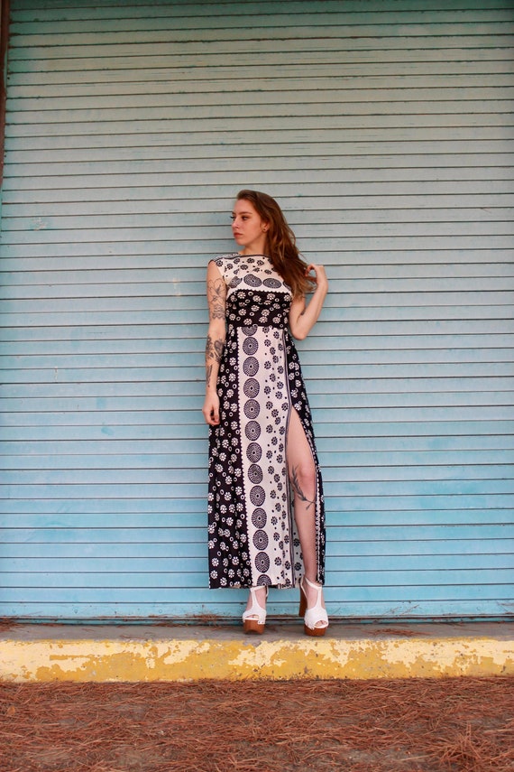 60s All Over Flower Print Maxi Dress/ 60s Day Dres