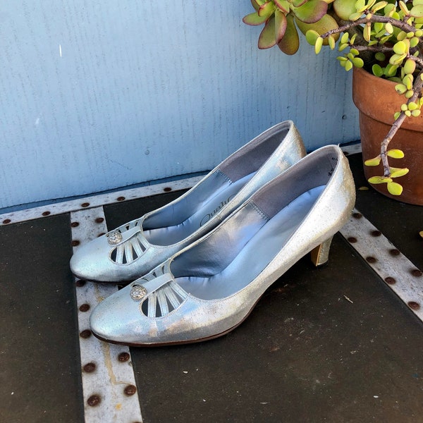 70s Silver Heels/ 70s Pumps/ 70s Heels/ Slip on Heels/ Low Chunk Heels/ Quali Craft Vintage Heels/ Disco Heels/ Short Silver Heels