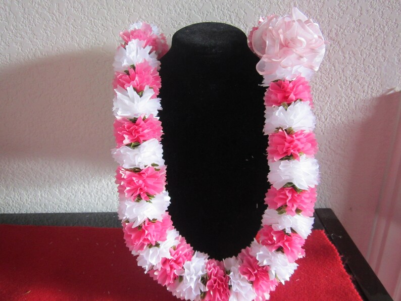 Mini Carnation Ribbon Lei Etsy
