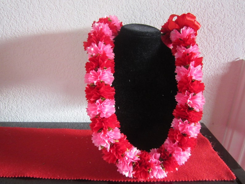 Mini Carnation Ribbon Lei Etsy