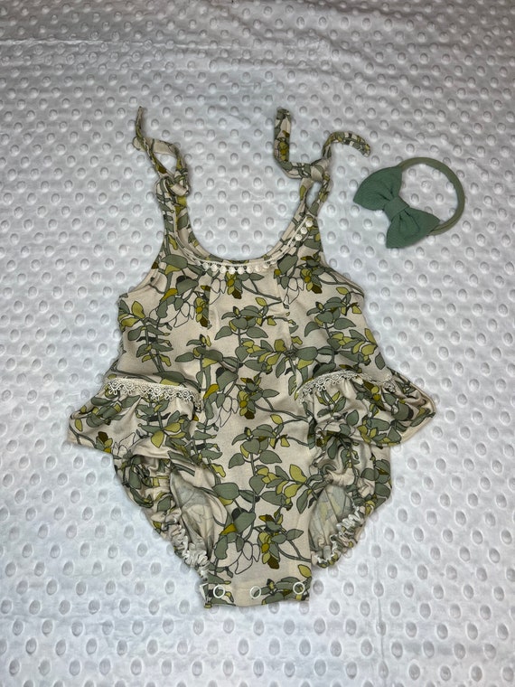 Shicago bubble romper in vine knit fabric