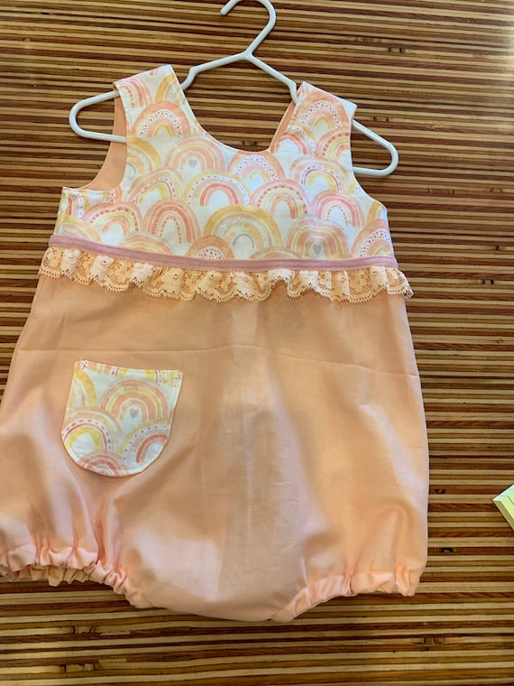 Gigi rainbow bubble bow back romper