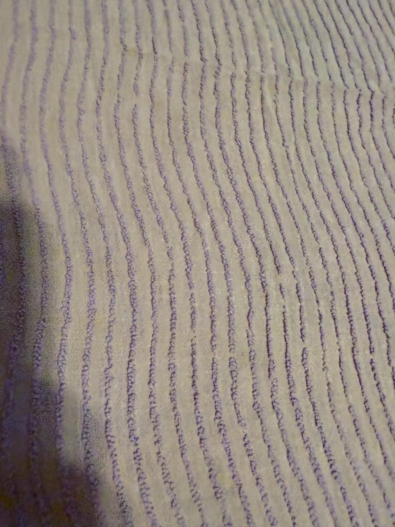 Vintage chenille lavender cutter crafts bedspread 86 x 99 usable size