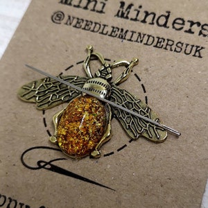 Gold bee needle minder, needle keep, needle minder, needle magnet, needle nanny, bee needle minder, bee sewing needle magnetic needle minder