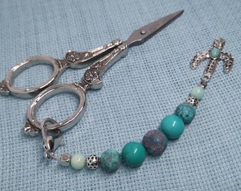 Scissor fob, Beaded scissor fob, scissor keep, scissor chain , cactus scissor fob, scissor jewelry,sewing accessories sewing gift embroidery