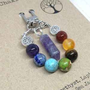 Chakra beaded Keychain, Seven Chakra Keyring, Yoga Keychain, Amethyst Key Chain, Chakra Gift, yoga keyring,yoga gift, crystal keyring Chakra