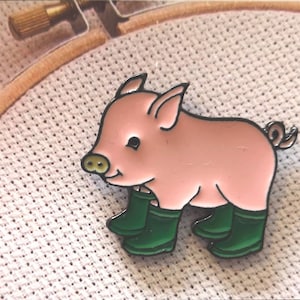 needle minder, needle keep, needle magnet, needle nanny, cross stitch, embroidery, needle point, magnetic needle