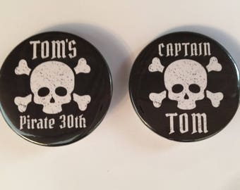 Personalised pirate themed party badges. (3.8cm diameter badge with a safety pin back)