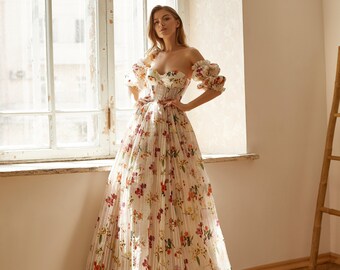 Floral Wedding Dress With Detachable Sleeves Bohemian Wedding