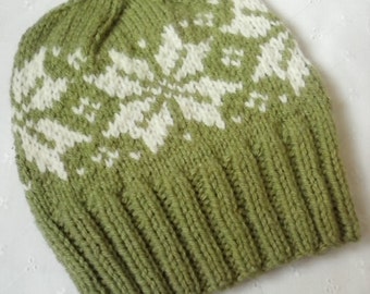 Modèle de tricot pour chapeau d'hiver, taille enfant/enfant/petit adulte.