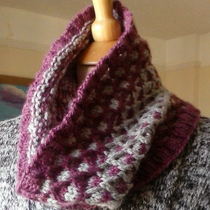 Cowl Knitting Pattern, Pdf. Unisex, Easy and Quick to Make. Warm and Cosy.