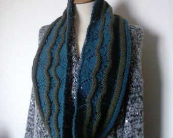 Knitting Pattern for Unisex Cowl. Lace and Textured bands for warmth and style.