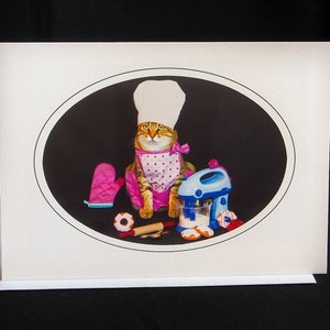 Baker Cat Card-Cat Wearing Apron-All Occasion Carte de vœux pour les amoureux des chats