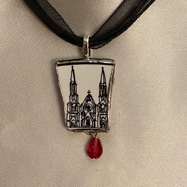 Broken China St. Patrick Cathedral NY Pendant Necklace - Cath Kidston
