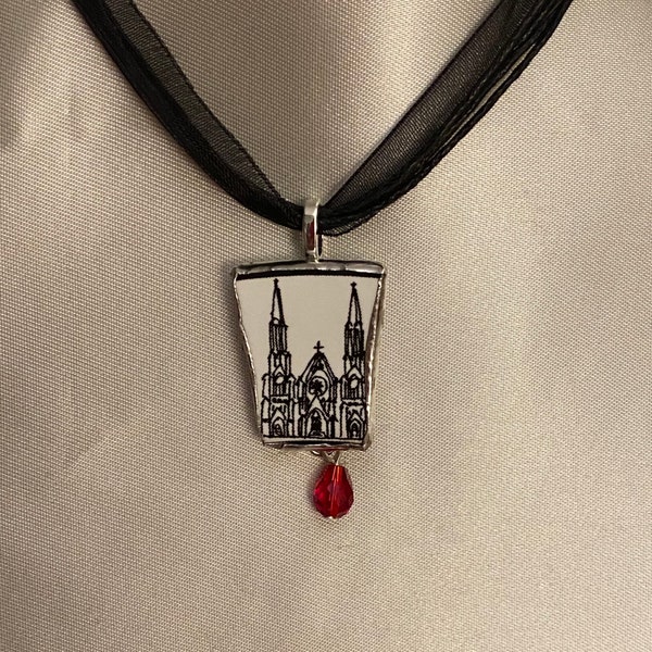 Broken China St. Patrick Cathedral NY Pendant Necklace - Cath Kidston