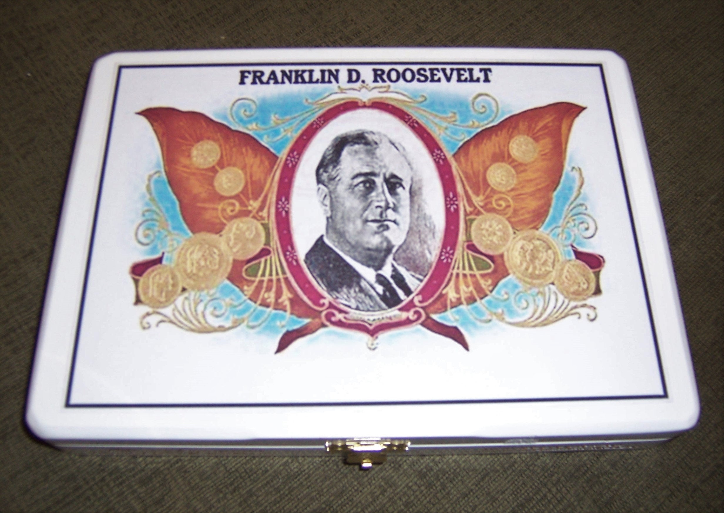 roosevelt cigarette holder Franklin D. Roosevelt Cigar Box