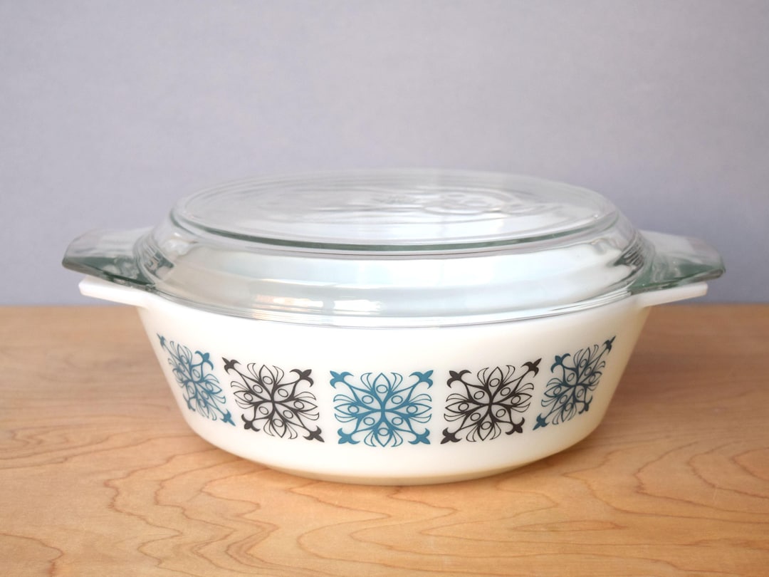 Pyrex Chelsea Pattern Vintage JAJ Pyrex Chelsea Round Casserole Dish With Lid - Etsy