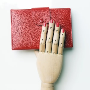 Cartera de viaje de documento de cuero molido vintage en rojo tomate Hecho en Inglaterra