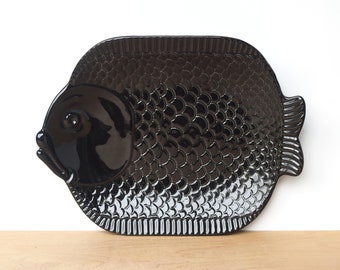 Vintage black fish shaped square plate