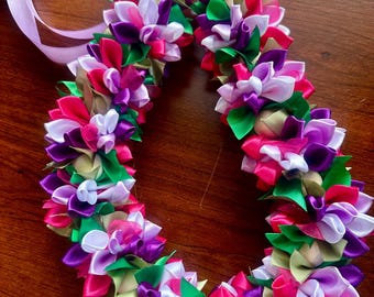 Collier ruban de fleurs de luxe