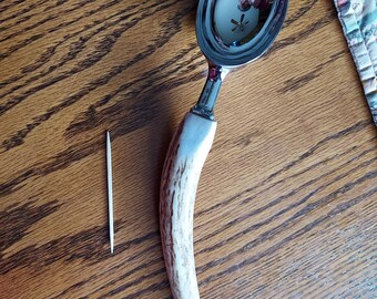 Ice Cream Scoop, Elk Antler handle dipper 10" long, natural brown with ivory color