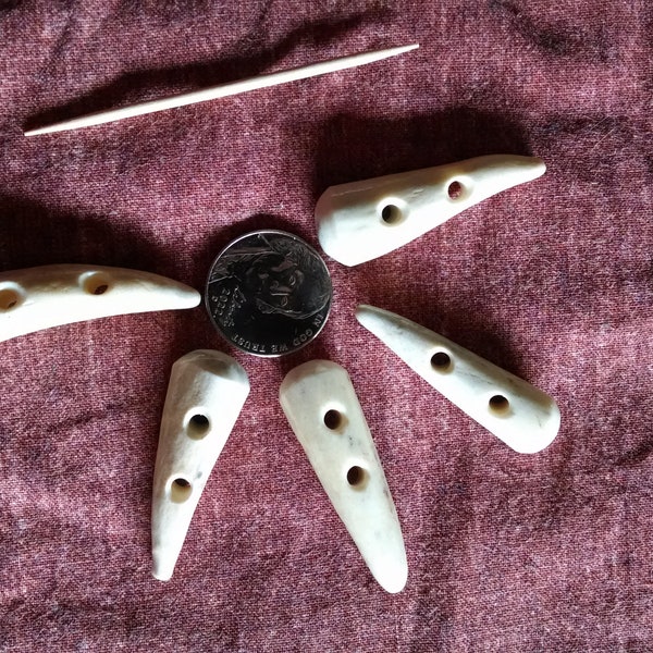 toggle buttons, 5 genuine whitetail deer antler tips, sanded and polished approx. 1-1/2" long, tan/gray/cream, actual photo,  vests, coats