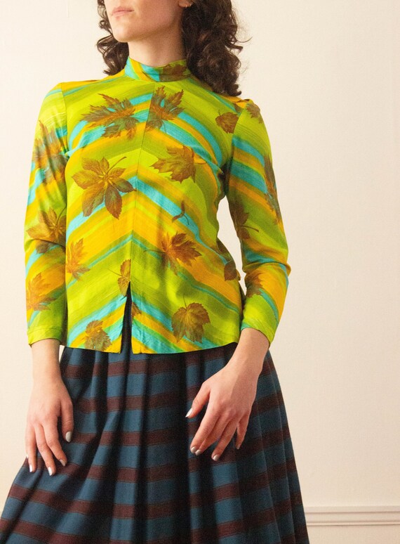 1960s Maple Leaf Striped Ombre Top - image 3