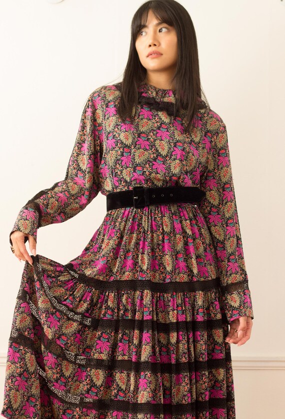 Early 1980s Albert Nipon Silk Printed Dress - image 5