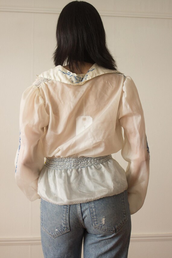 1940s Parachute Silk Embroidered Peasant Top - Bl… - image 4