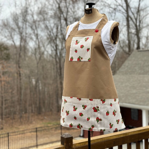 Fancy Bustle Apron