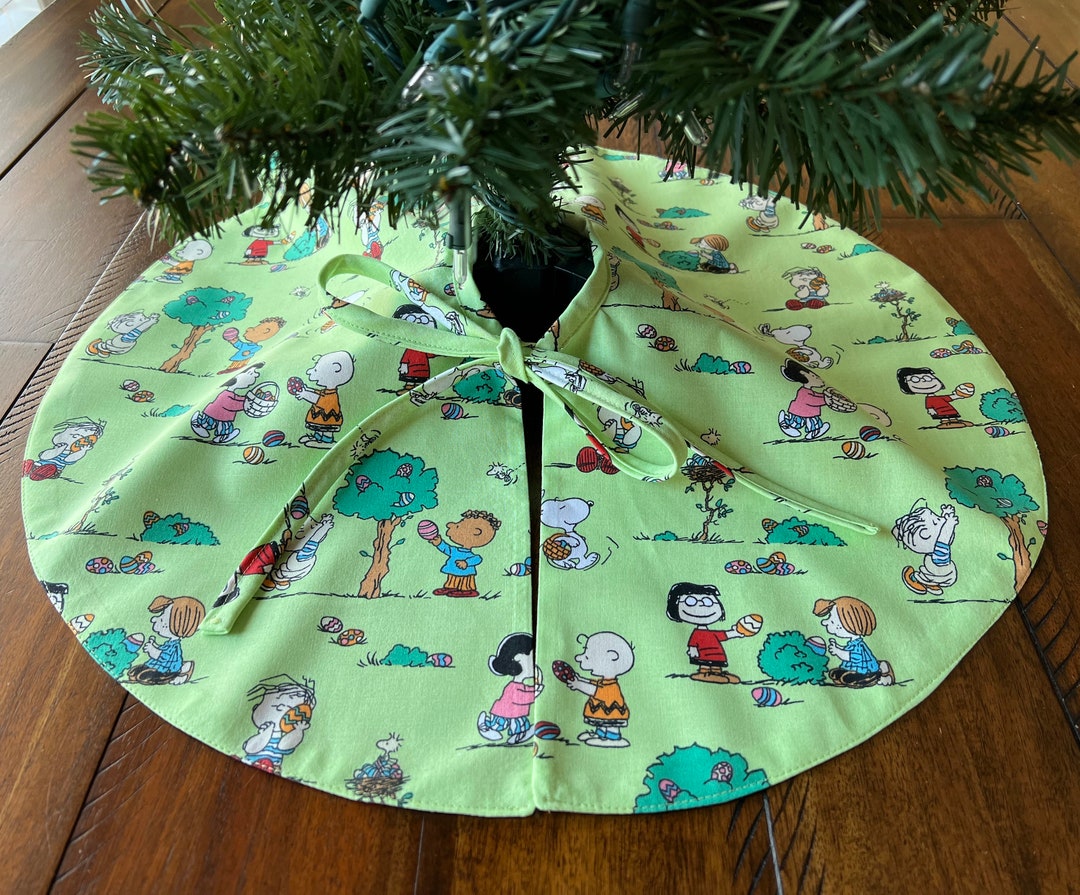 Small Tree Skirt for Spring & Easter. Peanuts Print With Etsy