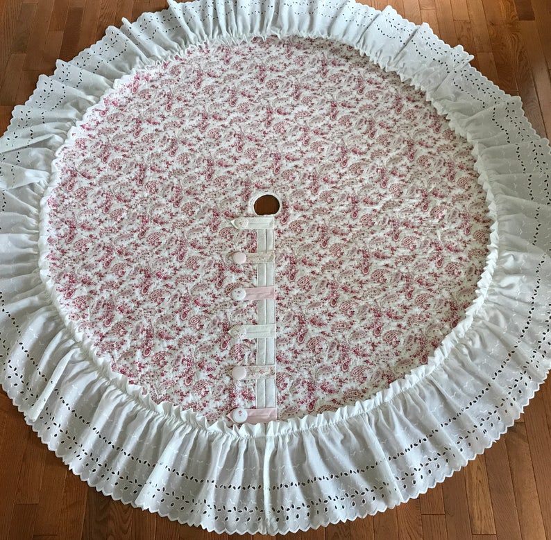 Shabby Chic Christmas Tree Skirt 