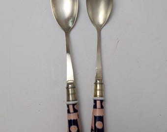 Set da portata antico con manici in porcellana Imari – forchetta e cucchiaio per insalata – posate dei primi anni del 1900