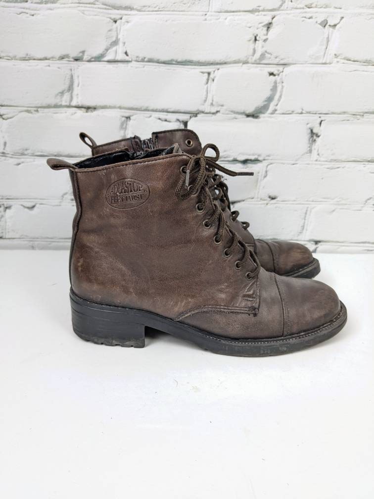 brown lace up boots womens