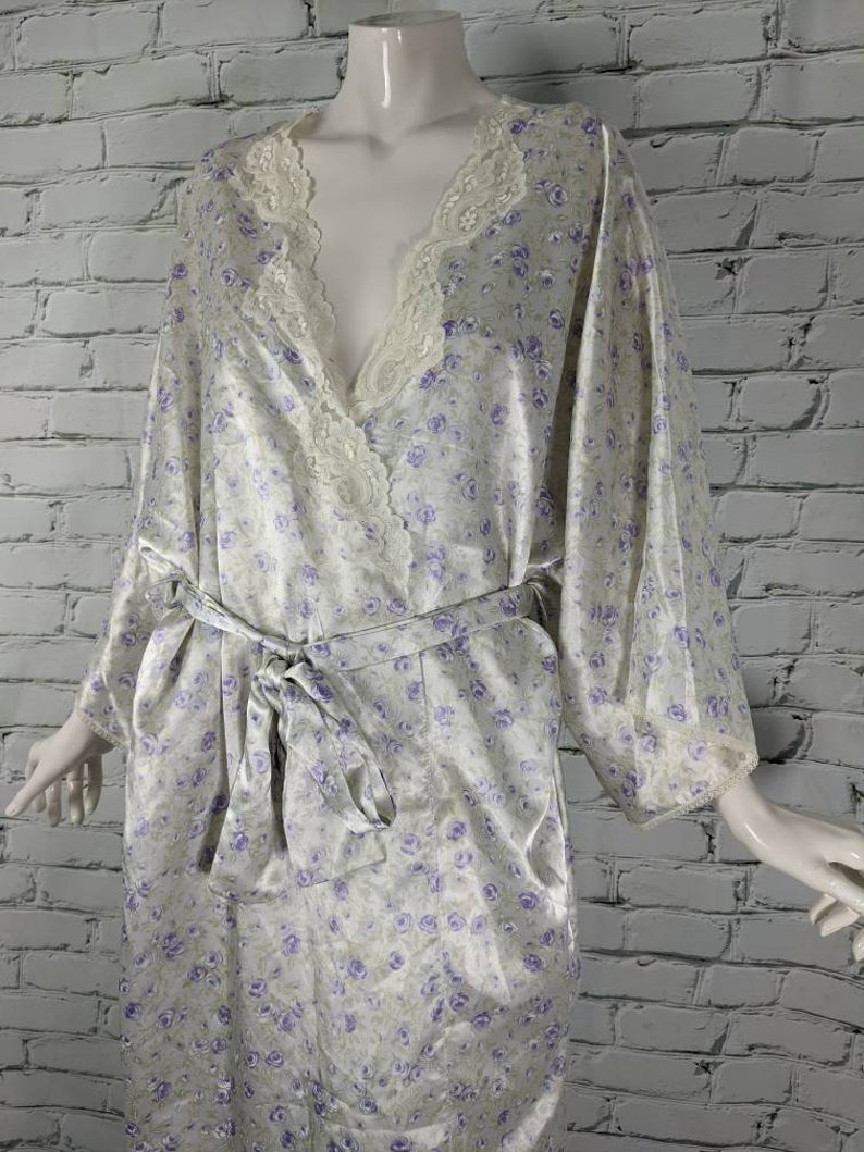 Satin robe, house coat, vintage satin robe, vintage house coat, kimono style robe, Purple flowers image 5