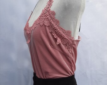 Vintage 90's pink velvet top, floral applique tank top, pink velvet tank  top, embroidered tank top, clueless outfit