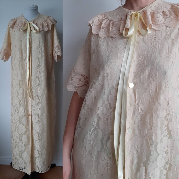 Vintage 1960's house coat, lace peignoir, Aristocr