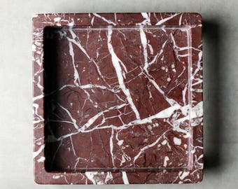 Bandeja de mármol Rosso Levanto hecha a mano, 15 cm × 15 cm, 2,5 cm de alto, perfecta para tu mesita de noche, baño o como bandeja para pequeños objetos. Envío gratis.