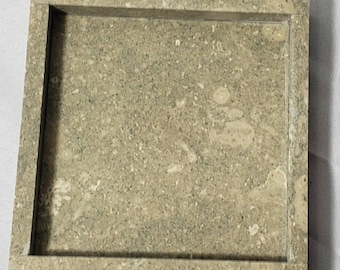 Zeegras Kalksteen Tray 6 "× 6" hoogte 1", elk is zeer uniek. perfect voor je nachtkastje, badkamer of gewoon een mooie inrichting.