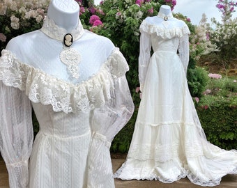 Vintage Gunne Sax Style Victorian Lace Swiss Dot Ruffle Train Wedding Dress