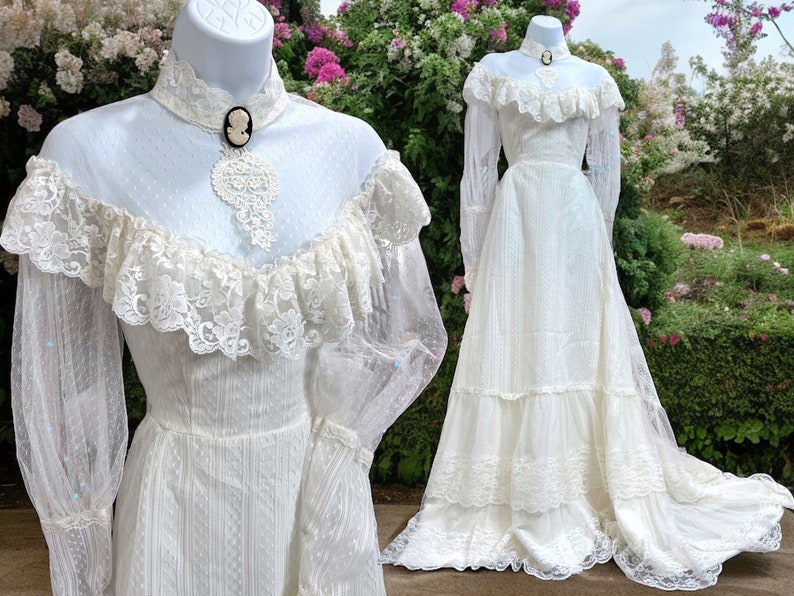 Vintage Gunne Sax Style Victorian Lace Swiss Dot Ruffle Train Wedding Dress zdjęcie 1