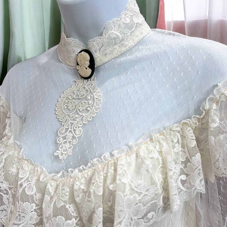 Vintage Gunne Sax Style Victorian Lace Swiss Dot Ruffle Train Wedding Dress zdjęcie 5