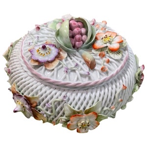 Vintage Porcelain Capodimonte Reticulated Floral Dresden Trinket Box