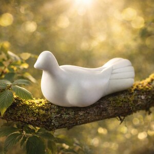 Small Handmade Peace Dove Crystal | Pocket Comfort Gift | Angel Healing | Grief Support | Spiritual Gift | Quartz Angelite Selenite 4cm