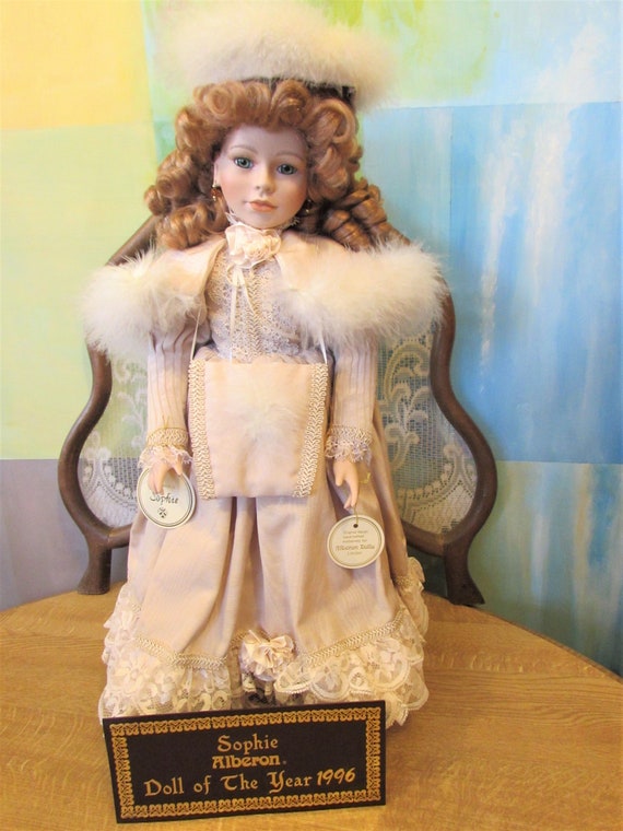 英国製Alberon Collector's Porcelain Doll Vintage Alberon Porcelain Doll of the Year 1996 Called 