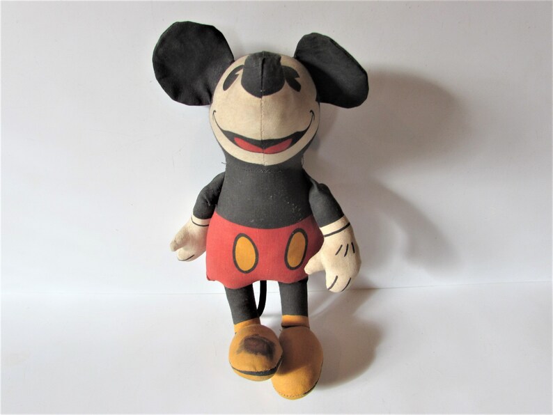 small mickey mouse figurines