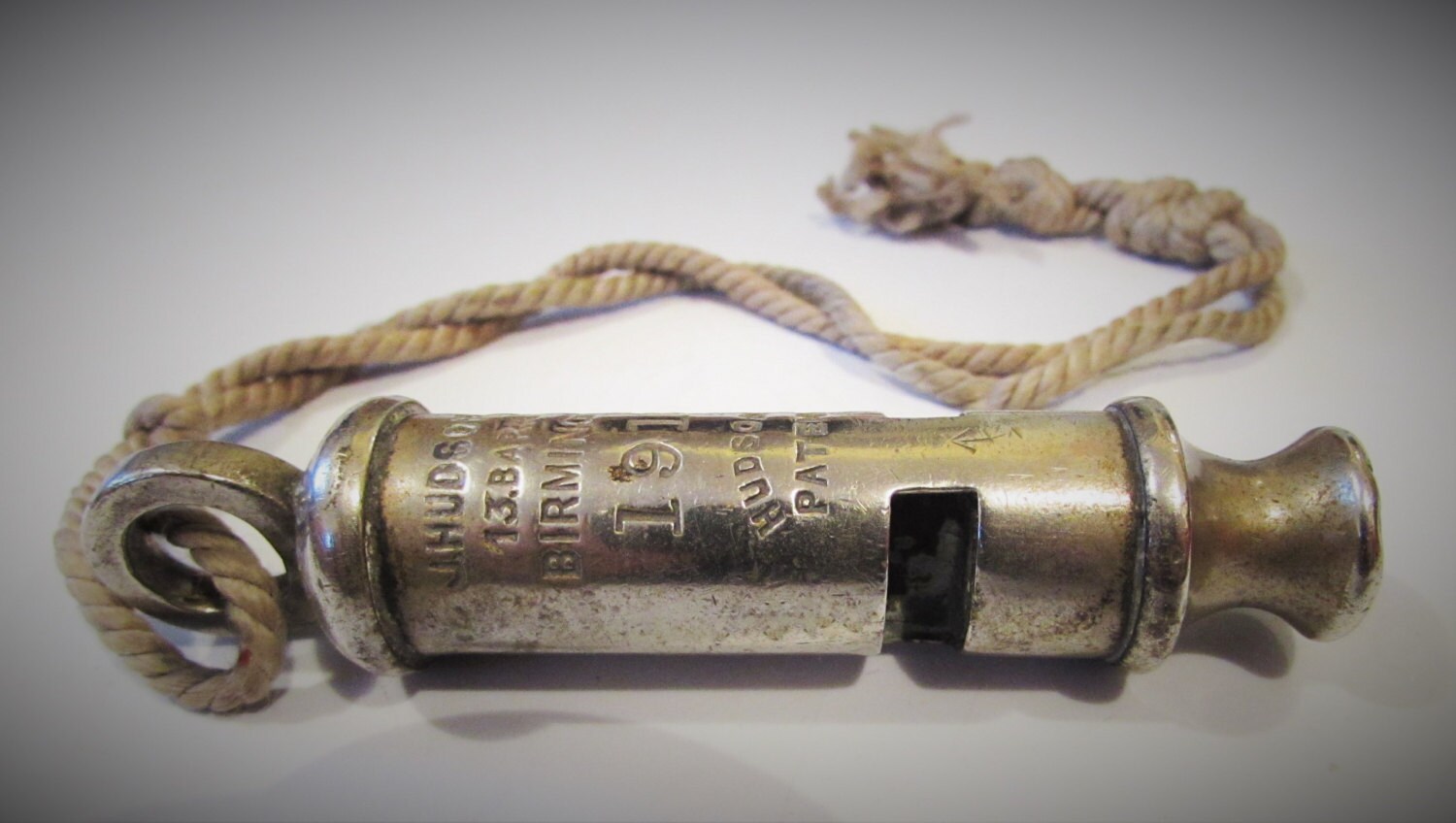 骨董] Metropolitan Police Whistle 1913