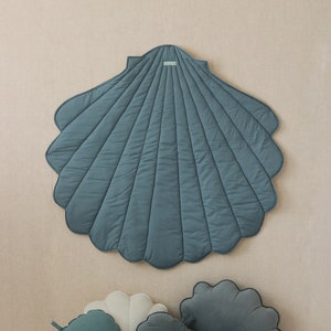 Linen Shell Mat “Eye of the sea” , Floor mat, Playmat for boy, Playmat for girl, Decorative mats, Mat for garden, Mat for terrace