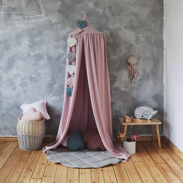 Ciel de lit en mousseline pour chambre de fille « Rose et or », décoration rose pour chambre de fille, idée de chambre romantique, ciel de lit au-dessus du lit de bébé dans la chambre de bébé